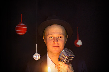 Jazz-S&auml;nger singt Weihnachts Jazz